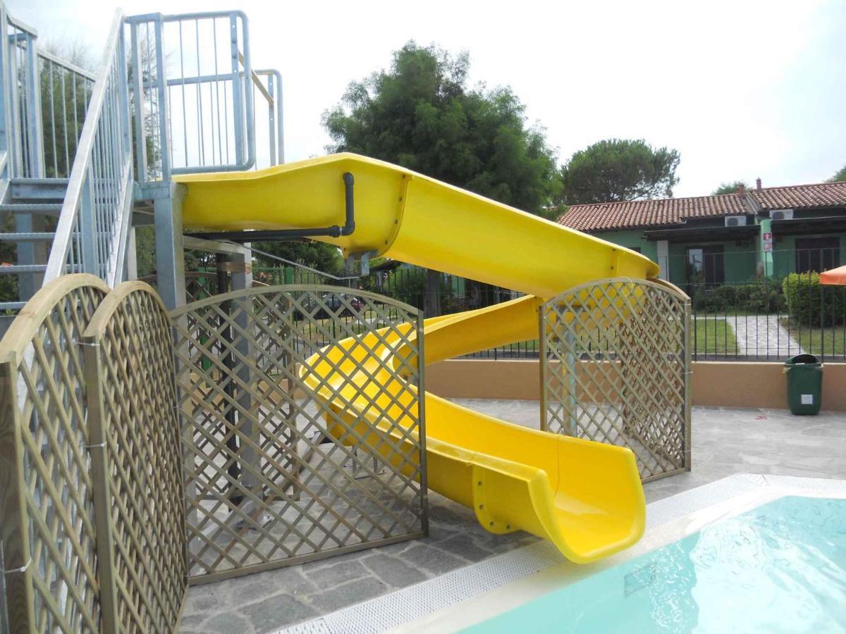 Mobilehomes In Sirmione/Gardasee 22177 ภายนอก รูปภาพ