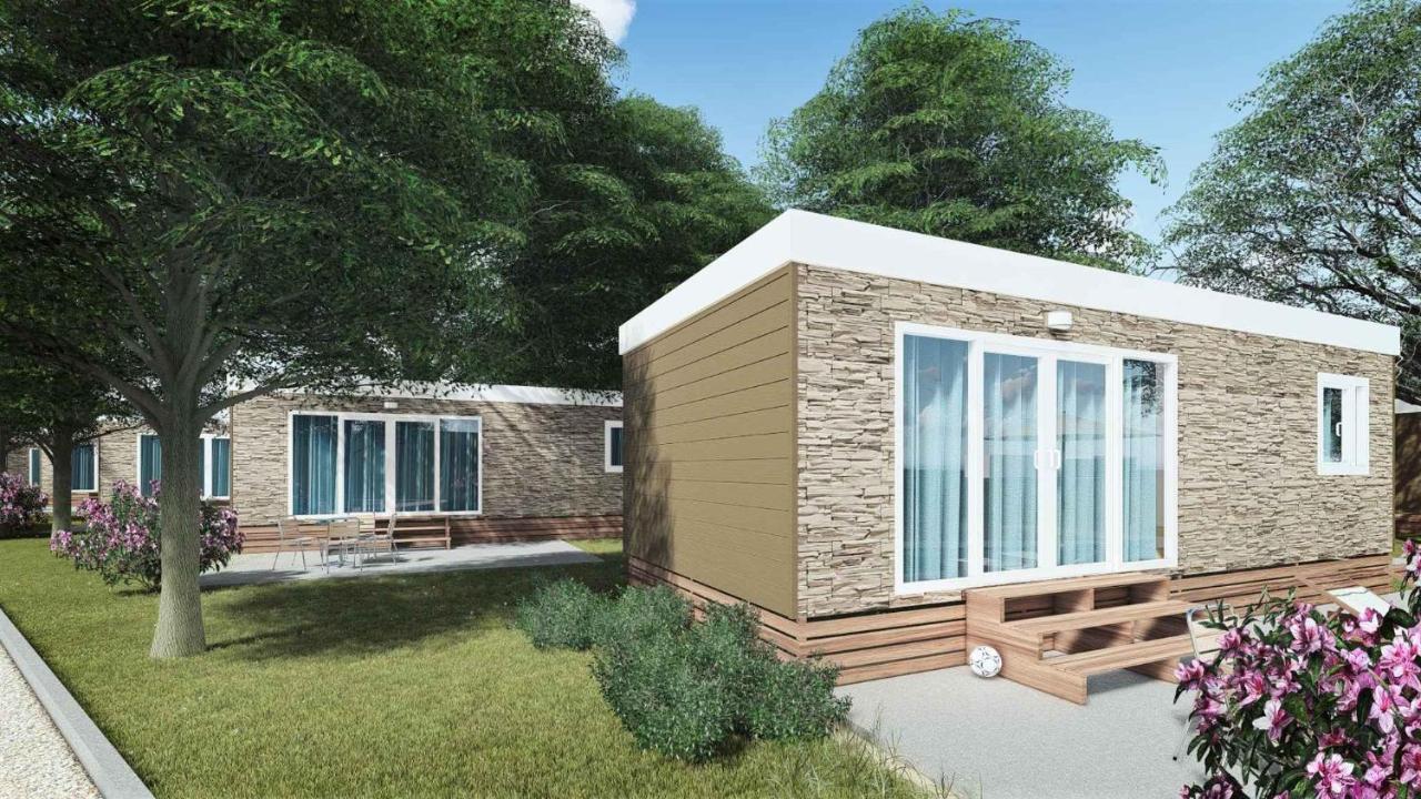 Mobilehomes In Sirmione/Gardasee 22177 ภายนอก รูปภาพ